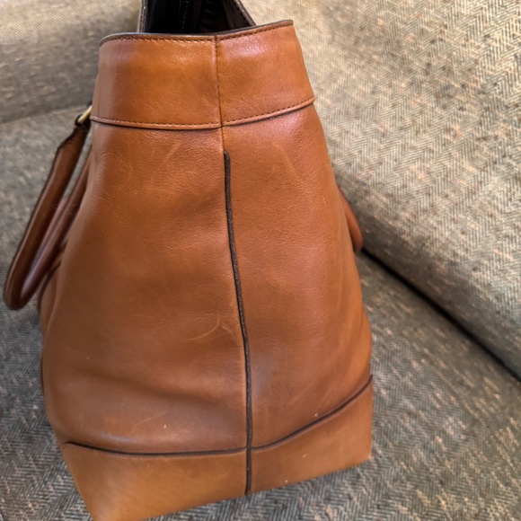 COACH MBK Weekend Tote, Lighter Brown Leather (Authentic Pre-Owned) - Picture 5 of 12